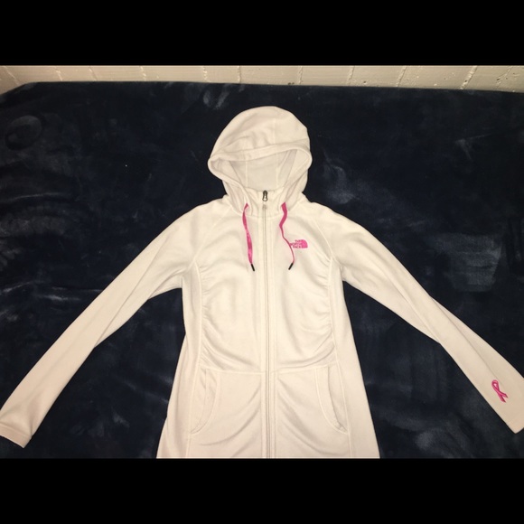 White North Face sweater - Picture 2 of 6